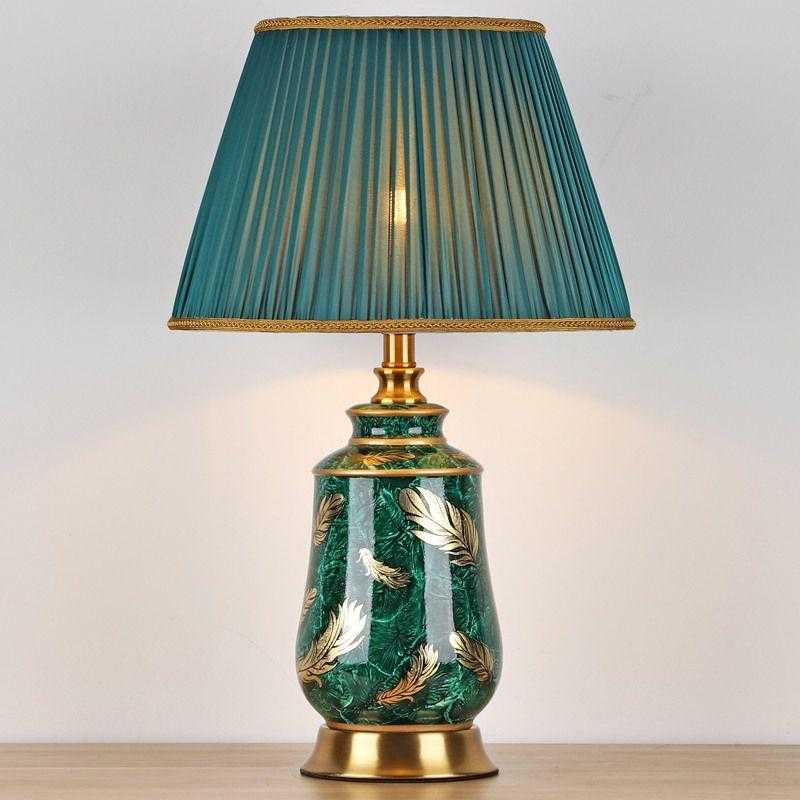 Đèn bàn cao cấp