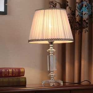 Đèn Bàn Cao Cấp DB033